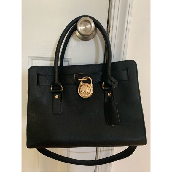 Michael Kors Hamilton East Vest Black Leather Bag - Picture 1 of 5